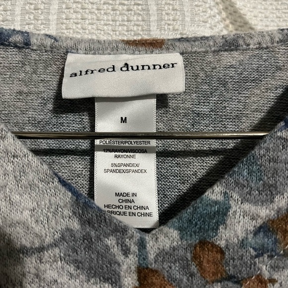 Alfred Dunner Blue and Gray Pajama Set Small (Pants) & Medium (Top) - Picture 3 of 8